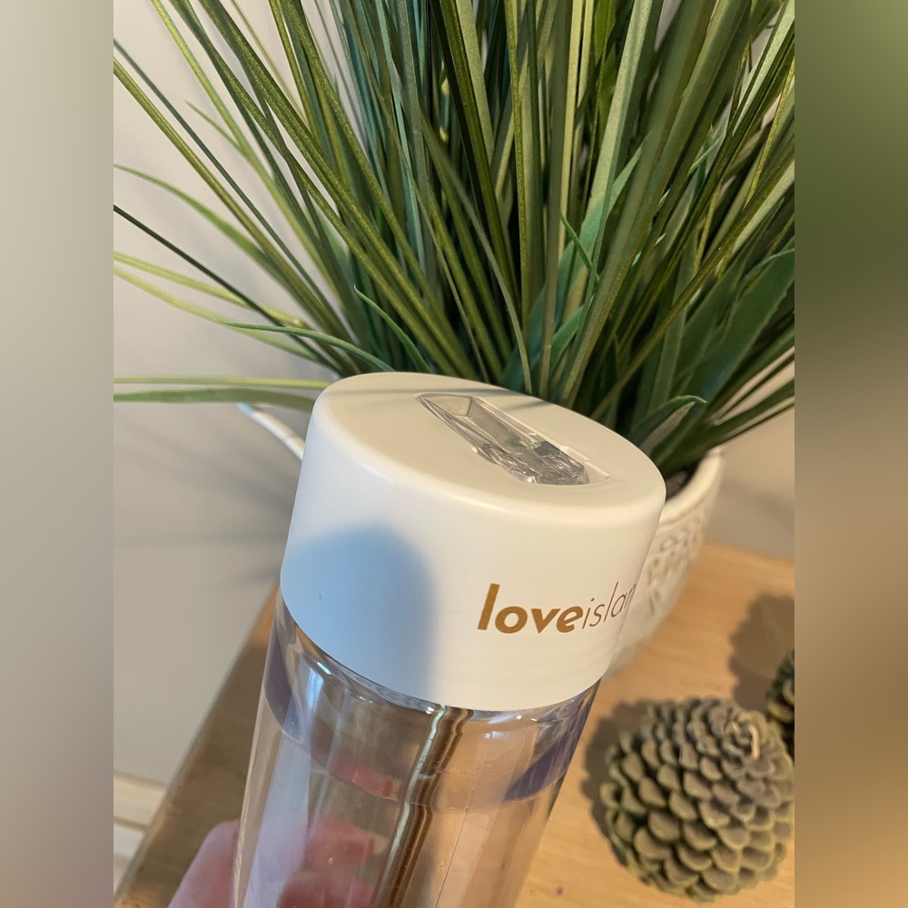 Love Island Frank Green reusable water bottle w/stainless steel straw 25 oz. - Picture 3 of 11
